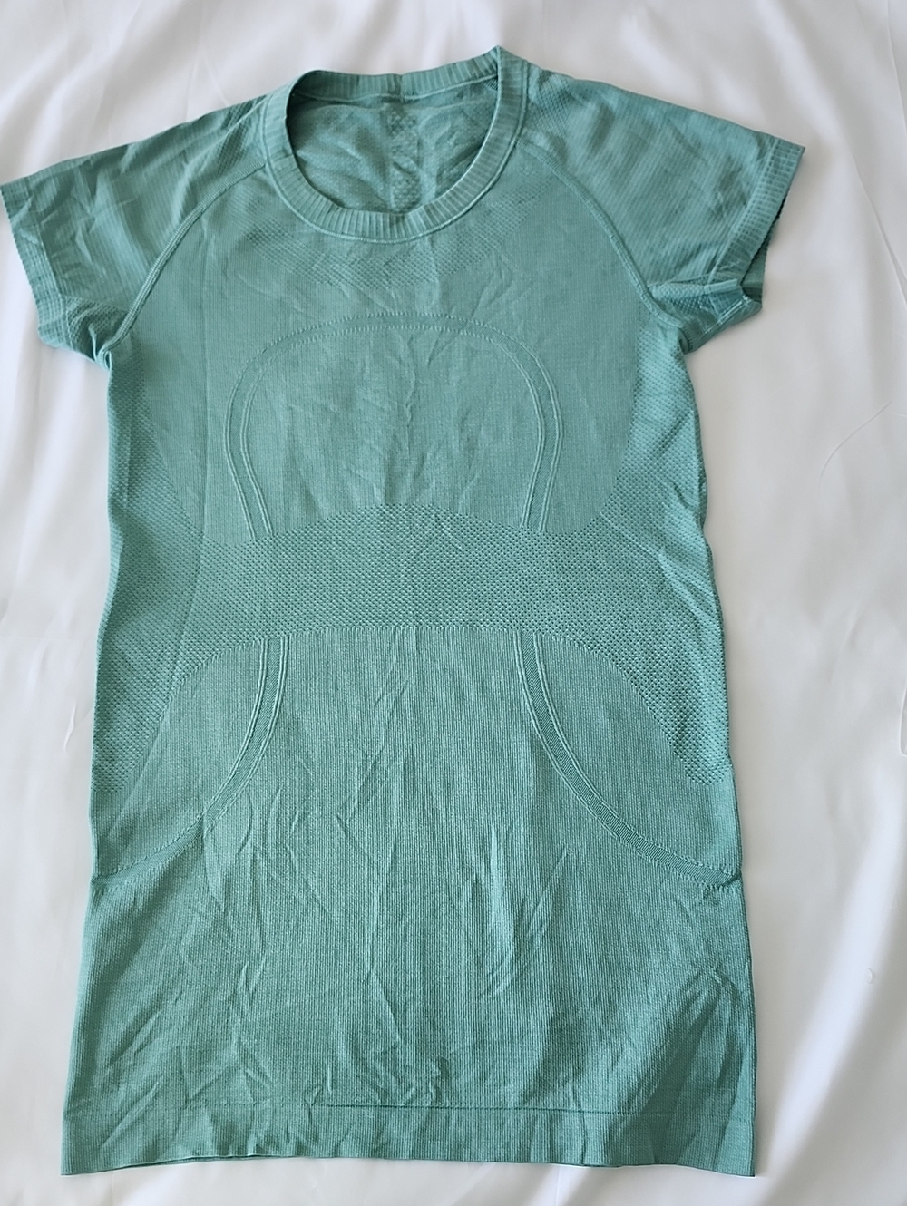 LULULEMON Seafoam Green Seamless Short Sleeve Women’s Top